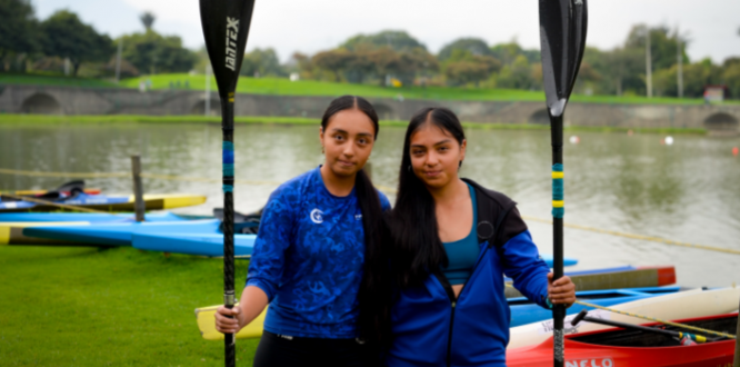 Paula Alejandra y Sofía Guerrero Triana, quienes representaron a la localidad en canotaje