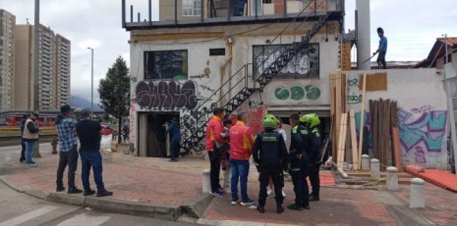 Cierre de obra en Barrios Unidos
